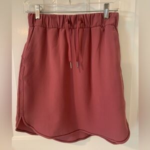 Lululemon Rose Color Skirt Size 6